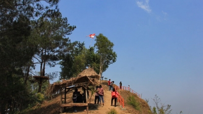 Sommet de la colline Becici à Yogyakarta, Java Central