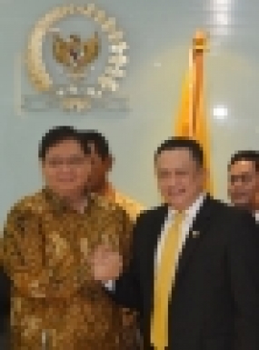 Das indonesische  Parlament  sollte freundlicher Partner der Regierung werden