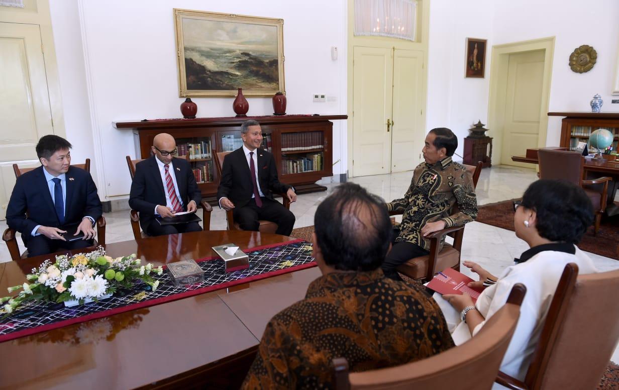 佐科威总统接见新加坡部长来访讨论领导人务虚会