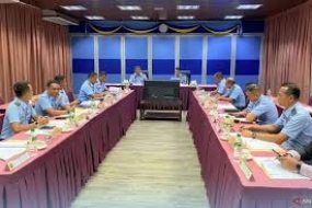 Indonesische Luftstreitkräfte  und malaysisches Militär besprechen Zusammenarbeit bei Luftpatrouillen